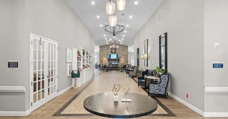 Lobby of Manor Lake Dawsonville